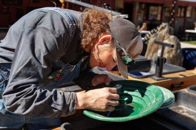 Gold panning equipment laid out