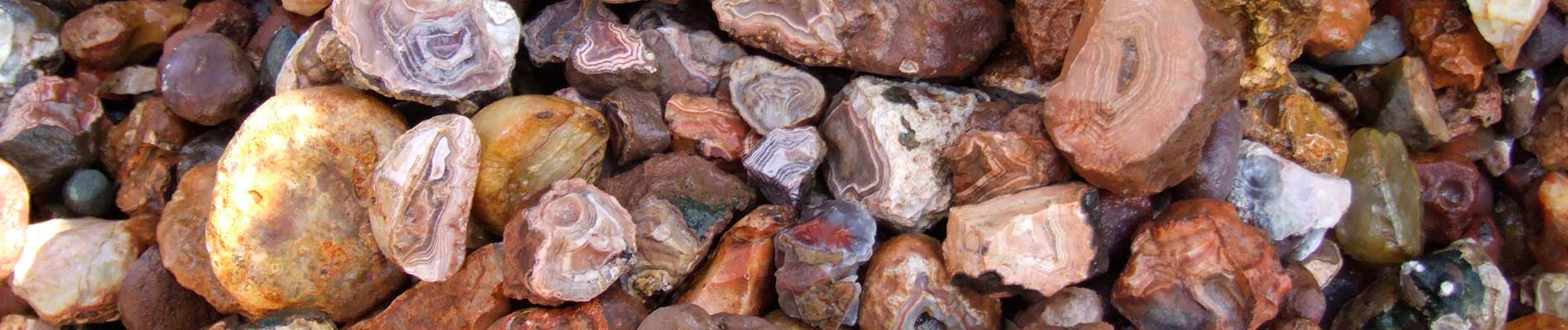 Polished agate and minerals from the Northern Territory