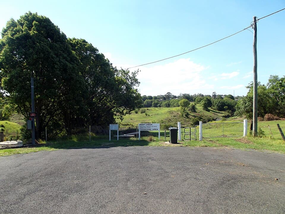 Deep Creek fossicking area in the Gympie gold district